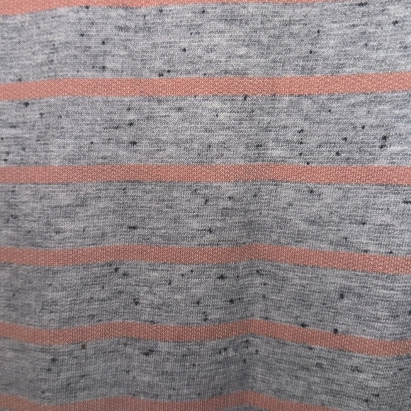 Gray and Peach Top by Lou & Grey Size Small - Picture 4 of 7